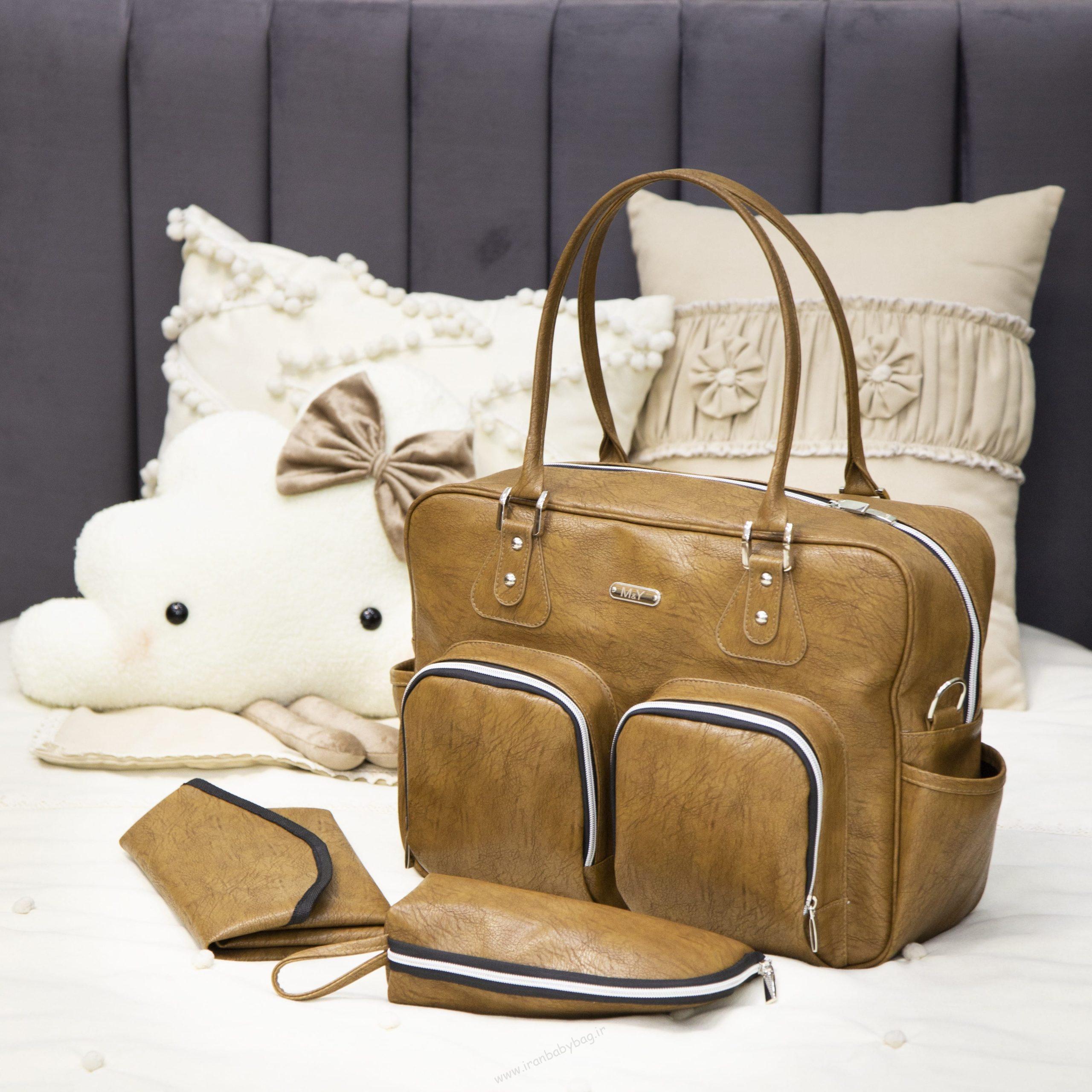 ساک نوزاد چرم دو جیب ساک نوزاد چرم